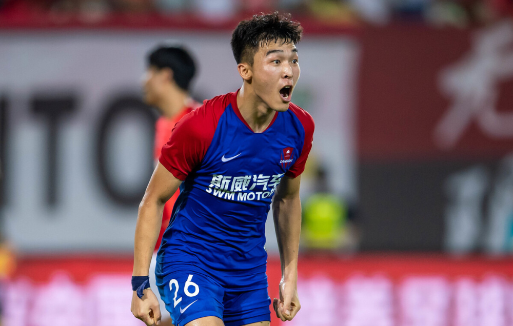 ng28官网- 图卢兹主帅战术变革，三中卫体系初见成效  