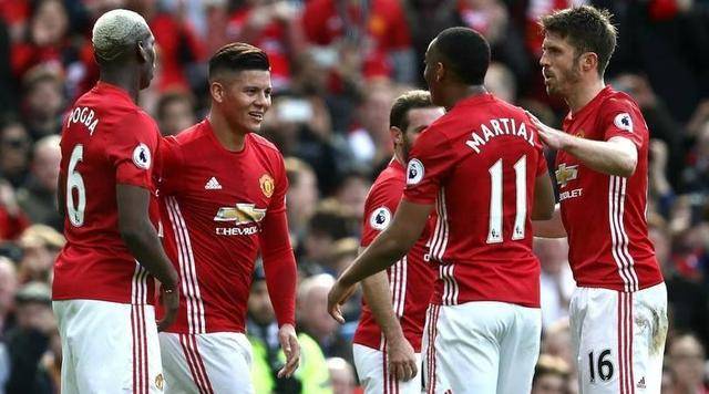  曼城客场逆转切尔西，哈兰德连场破门状态火热  